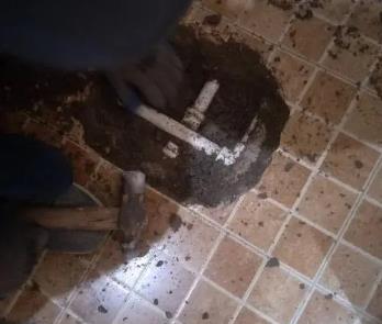 额敏卫生间漏水维修公司为您分享下卫生间渗水如何处理及注意事项